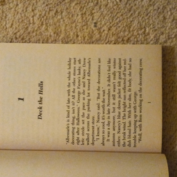 Nancy Drew 169: The Mistletoe Mystery - Picture 5 of 7